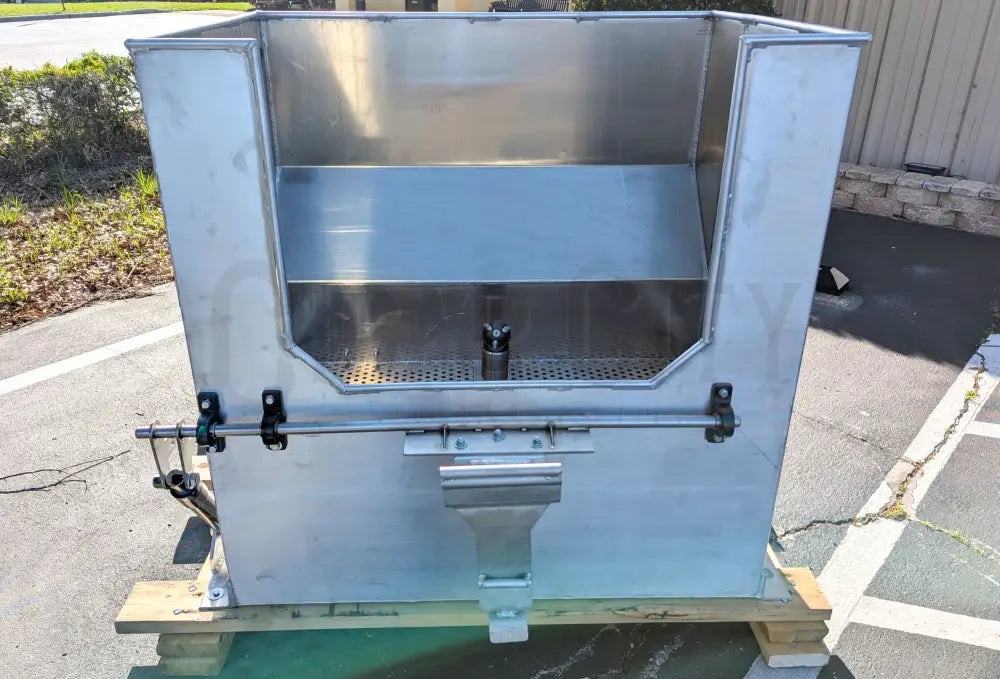 Tornado Trash Bin Cleaner Cigarcity Softwash.