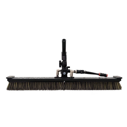 Tucker Alpha Honey Badger Solar Brush - 20 Inch WindowCleaner.com