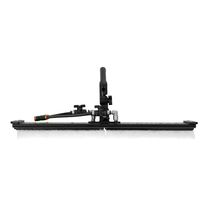 Tucker Alpha Honey Badger Solar Brush - 20 Inch WindowCleaner.com