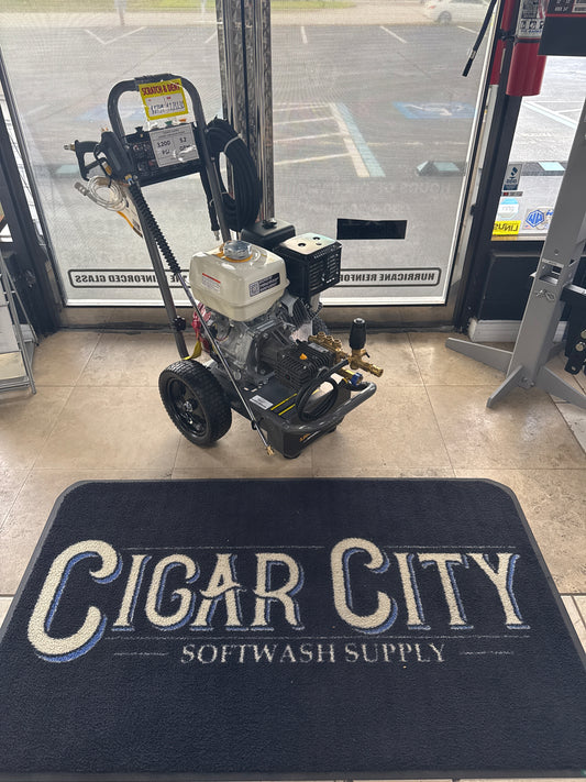 BE Scratch & Dent Honda GX390 w/ Comet ZWD5030 Pump 3,200 PSI 5.2 GPM Pressure Washer - B3213HCS (312984)