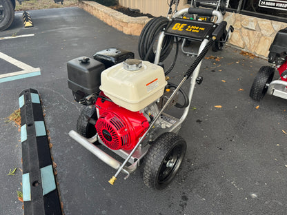 BE Scratch & Dent Honda GX390 w/ Comet ZWD4040 Pump 4,200 PSI 4.2 GPM Pressure Washer - B4213HACS (359807)