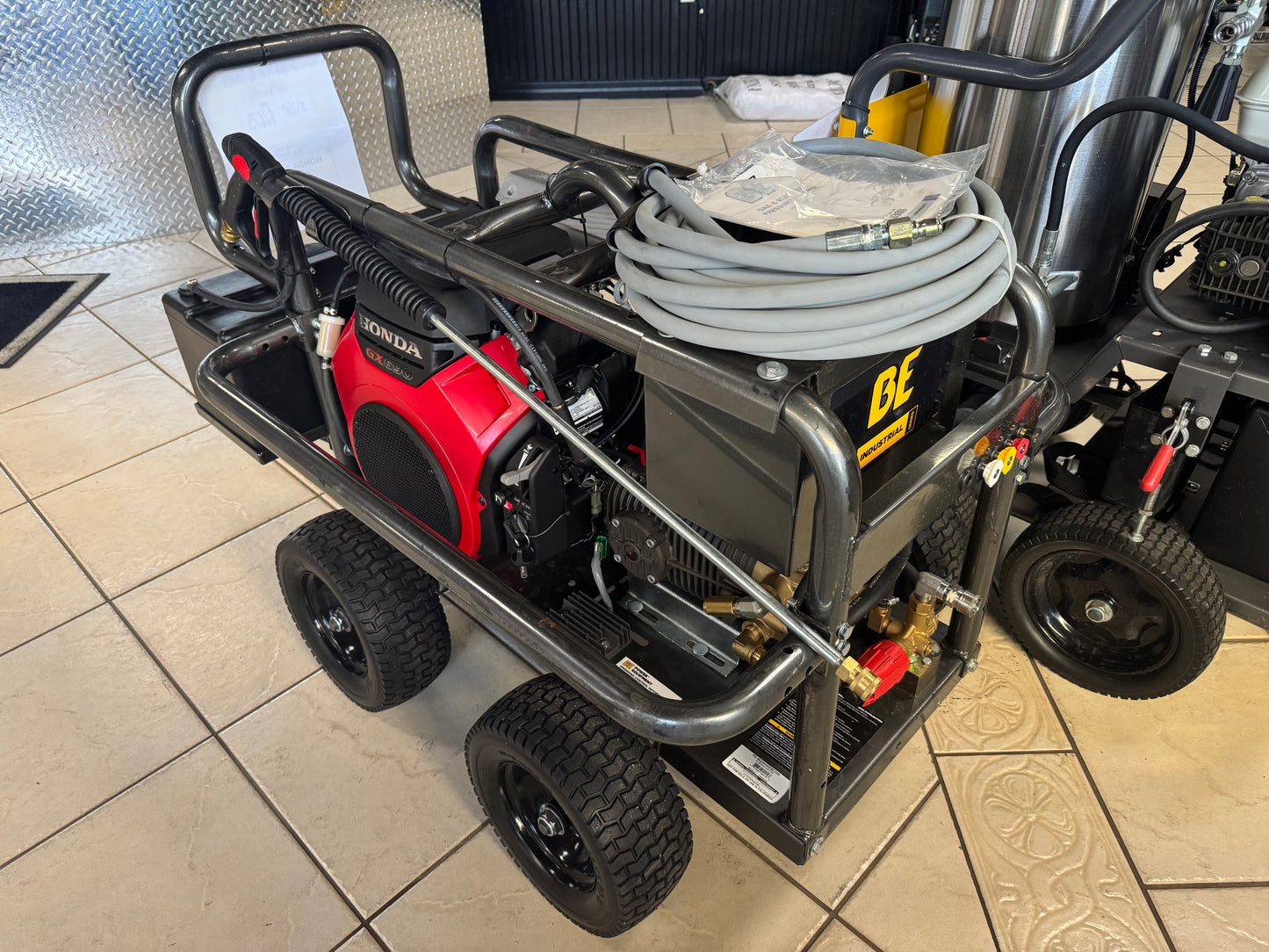 BE Scratch & Dent Honda GX690 w/ Comet TW5050S Pump 5,000 PSI 5.0 GPM Pressure Washer - 5024HWEBCOM (341737)