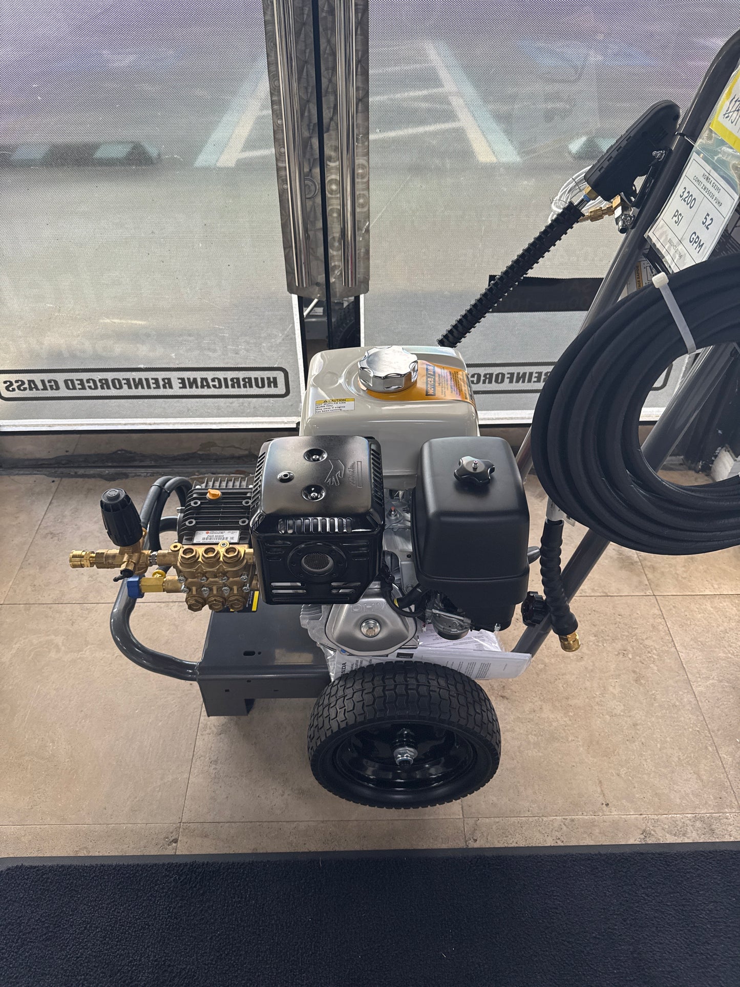 BE Scratch & Dent Honda GX390 w/ Comet ZWD5030 Pump 3,200 PSI 5.2 GPM Pressure Washer - B3213HCS (312984)