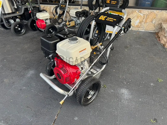 BE Scratch & Dent Honda GX390 w/ Comet ZWD4040 Pump 4,200 PSI 4.2 GPM Pressure Washer - B4213HACS (339858) BE