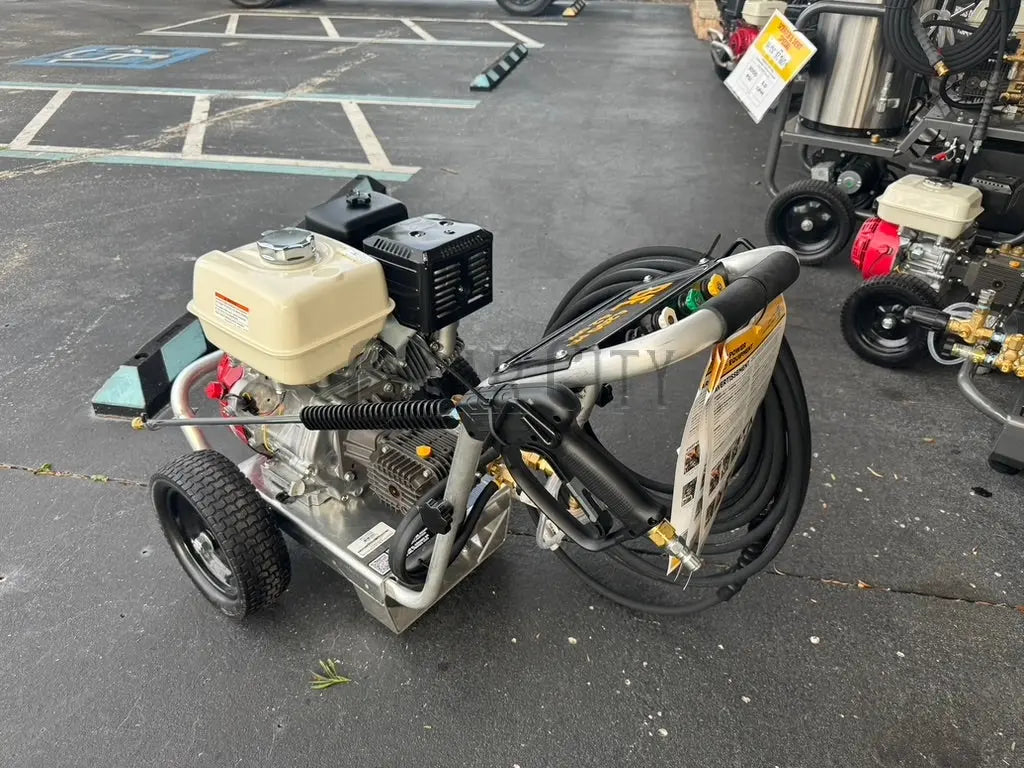 BE Scratch & Dent Honda GX390 w/ Comet ZWD4040 Pump 4,200 PSI 4.2 GPM Pressure Washer - B4213HACS (339858) BE