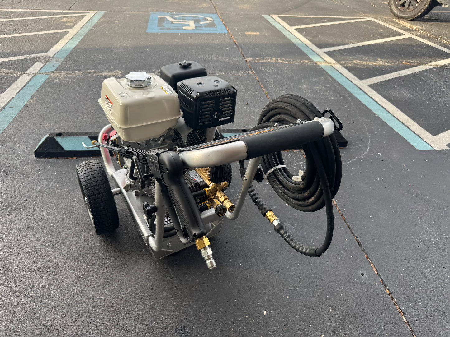 BE Scratch & Dent Honda GX390 w/ Comet ZWD4040 Pump 4,200 PSI 4.2 GPM Pressure Washer - B4213HACS (359807)