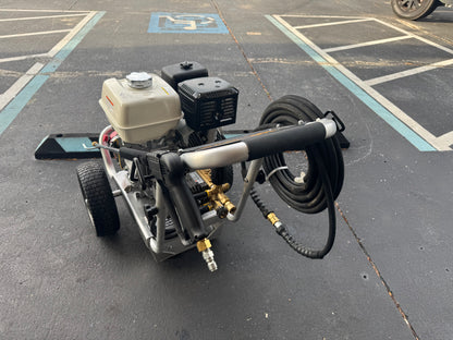 BE Scratch & Dent Honda GX390 w/ Comet ZWD4040 Pump 4,200 PSI 4.2 GPM Pressure Washer - B4213HACS (359807)