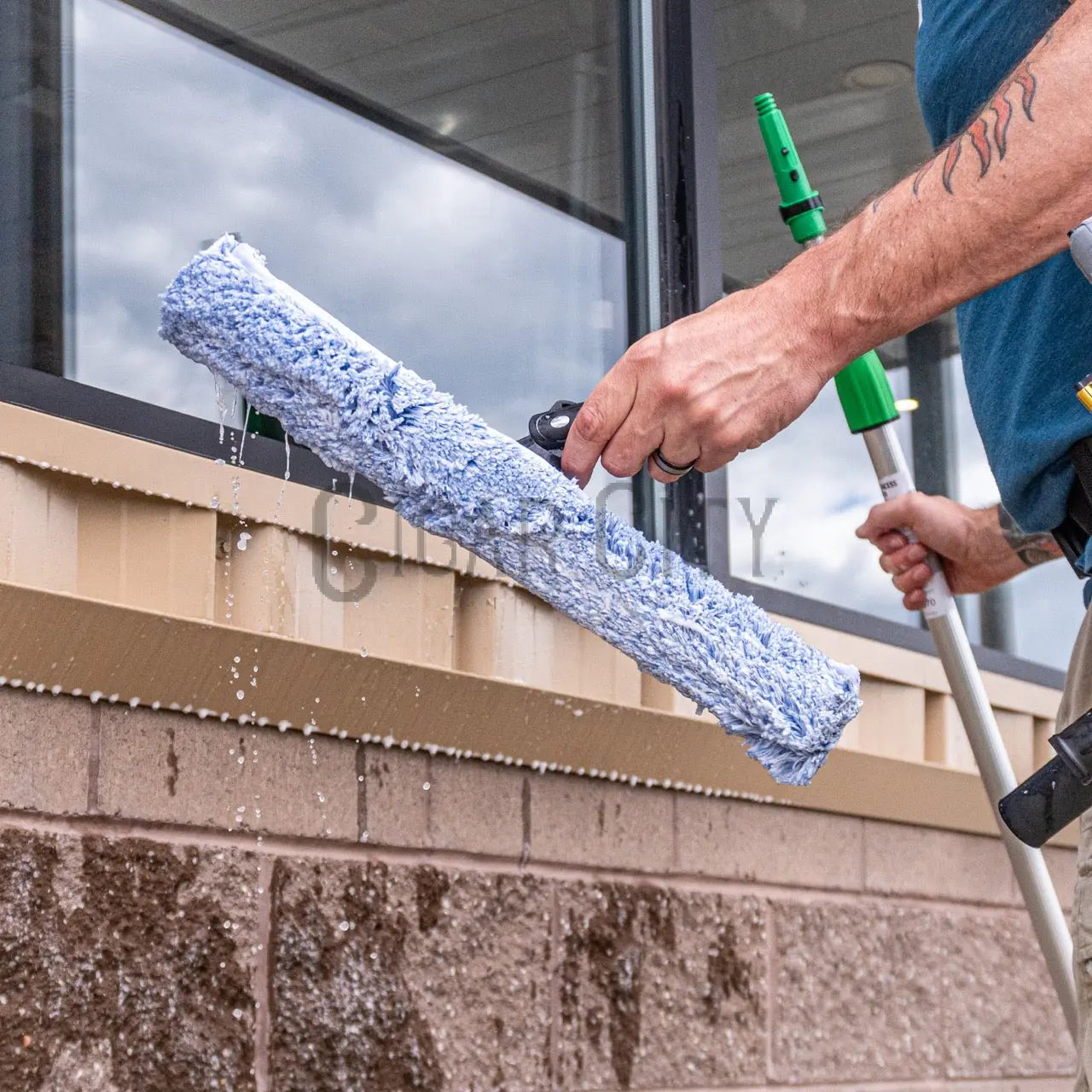 Ettore Pro+ Microfiber Sleeve WindowCleaner.com