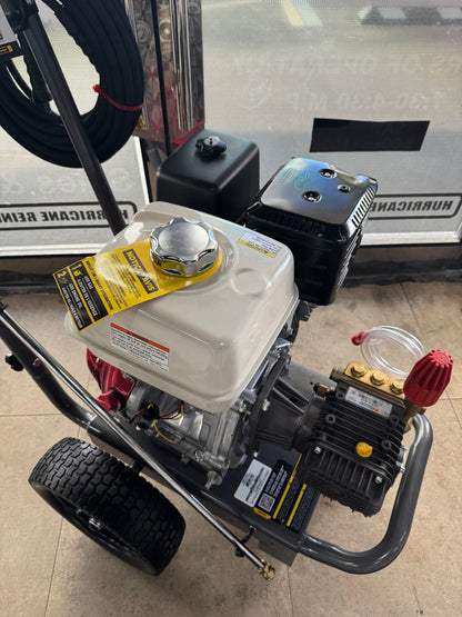 BE Scratch & Dent Honda GX390 w/ Comet ZWDK4042 Pump 4,200 PSI 4.2 GPM Pressure Washer - B4213HC (342795)