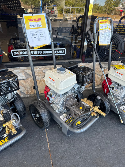 BE Scratch & Dent Honda GX390 w/ Comet ZWD4040 Pump 4,200 PSI 4.2 GPM Pressure Washer - B4213HCS (341578)