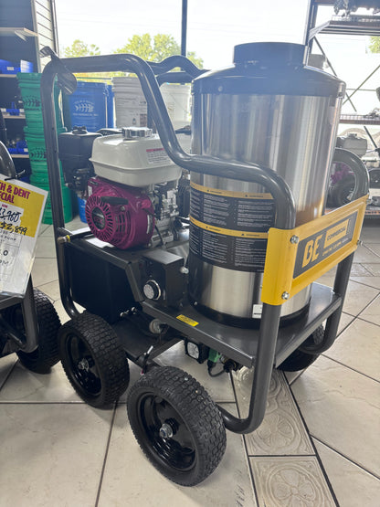 BE Scratch & Dent Hot Cart Honda GX200 w/ General TP2530 Pump 3,000 PSI 3.0 GPM Pressure Washer - HW2765HG (179391)