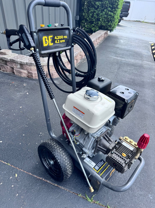 BE Scratch & Dent Honda GX390 w/ Comet ZWDK4042 4200psi 4.2gpm B4213HC (50393)