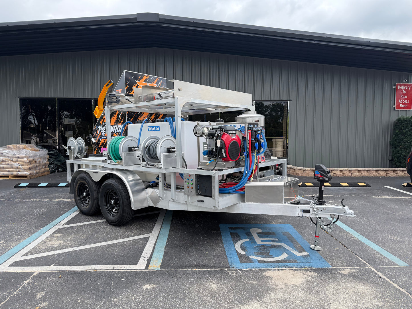 6x12 Gen2 Trash Bin Cleaning Rig – alternate view