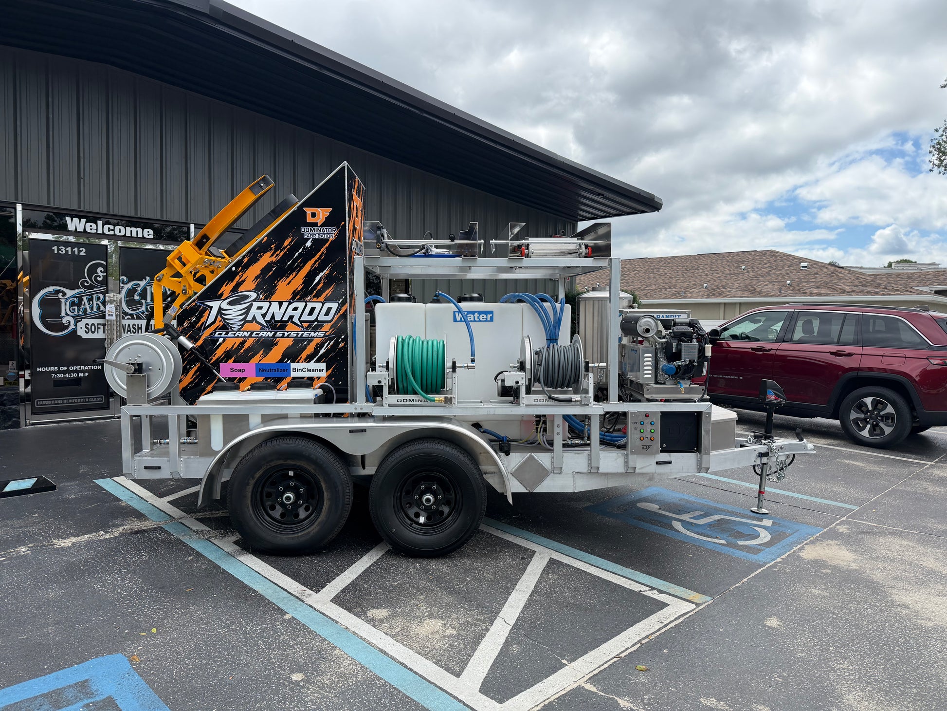 6x12 Gen2 Trash Bin Cleaning Rig – alternate view