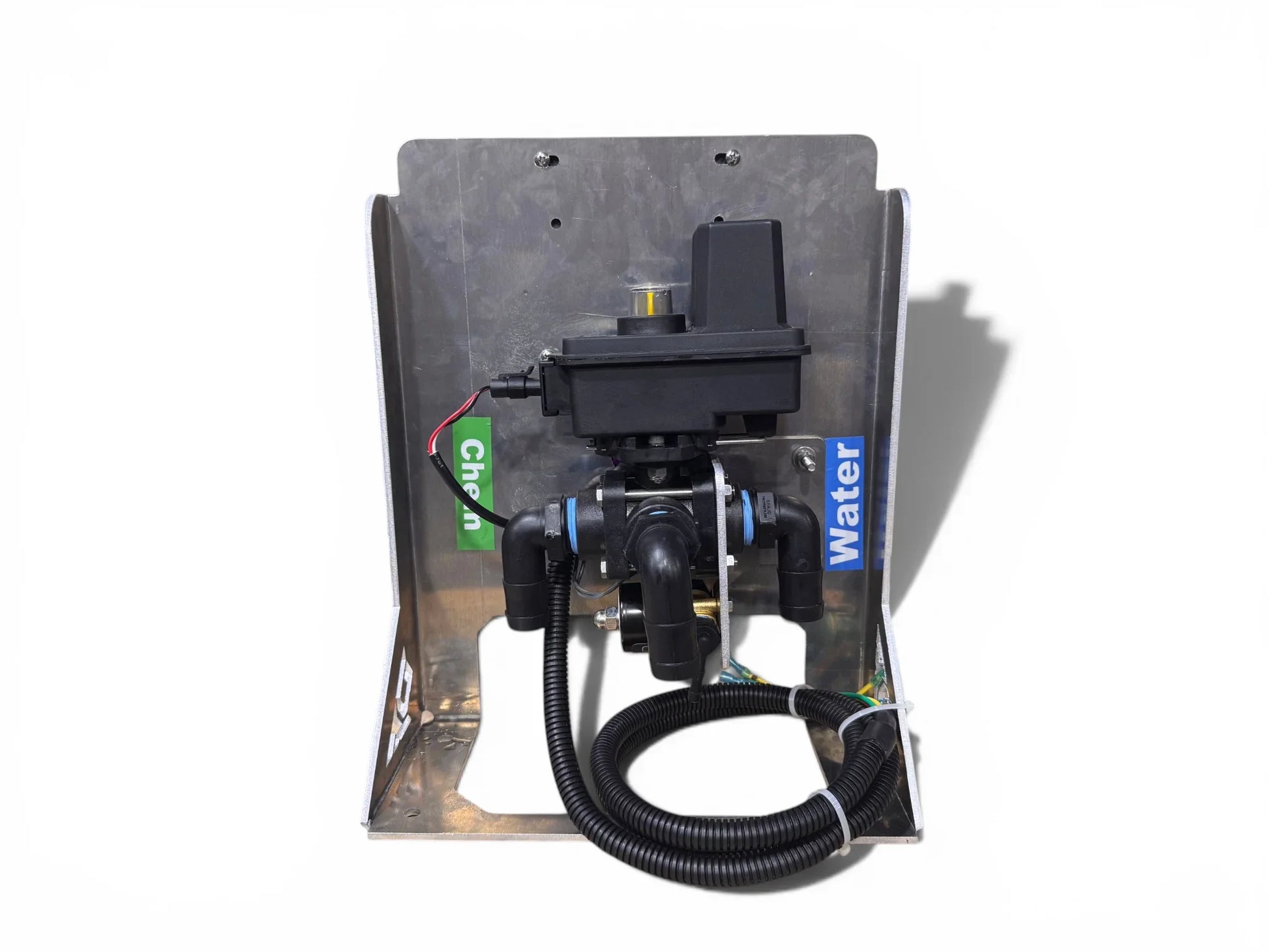 Softwash chemical injector system with labeled water and chem ports, ideal for pressure washing equipment