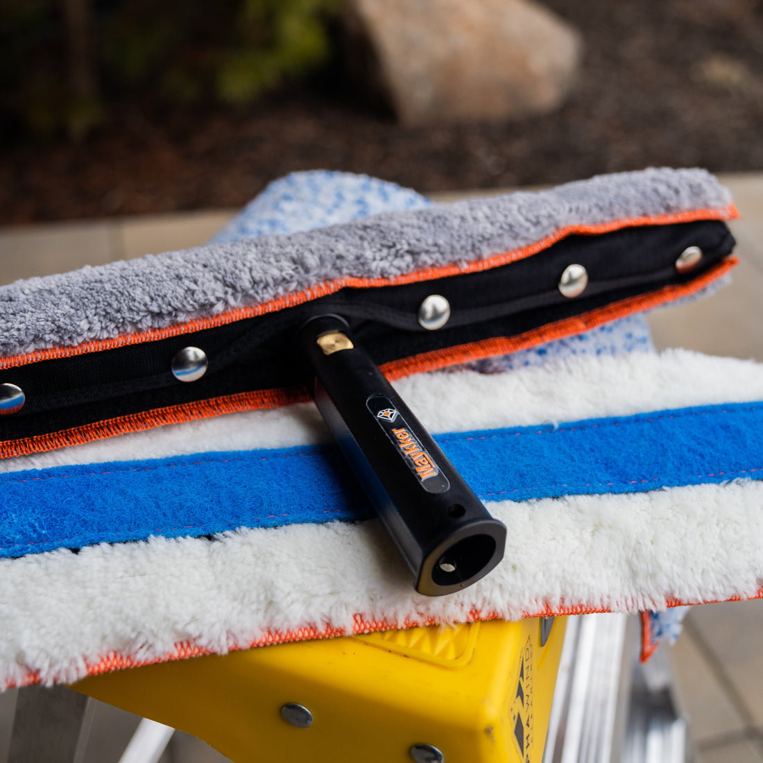 Maykker Swivel T-Bar