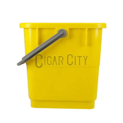 Sörbo Bucket with Clips for Squeegee and Washer for Leif Cart - 18 Inch WindowCleaner.com
