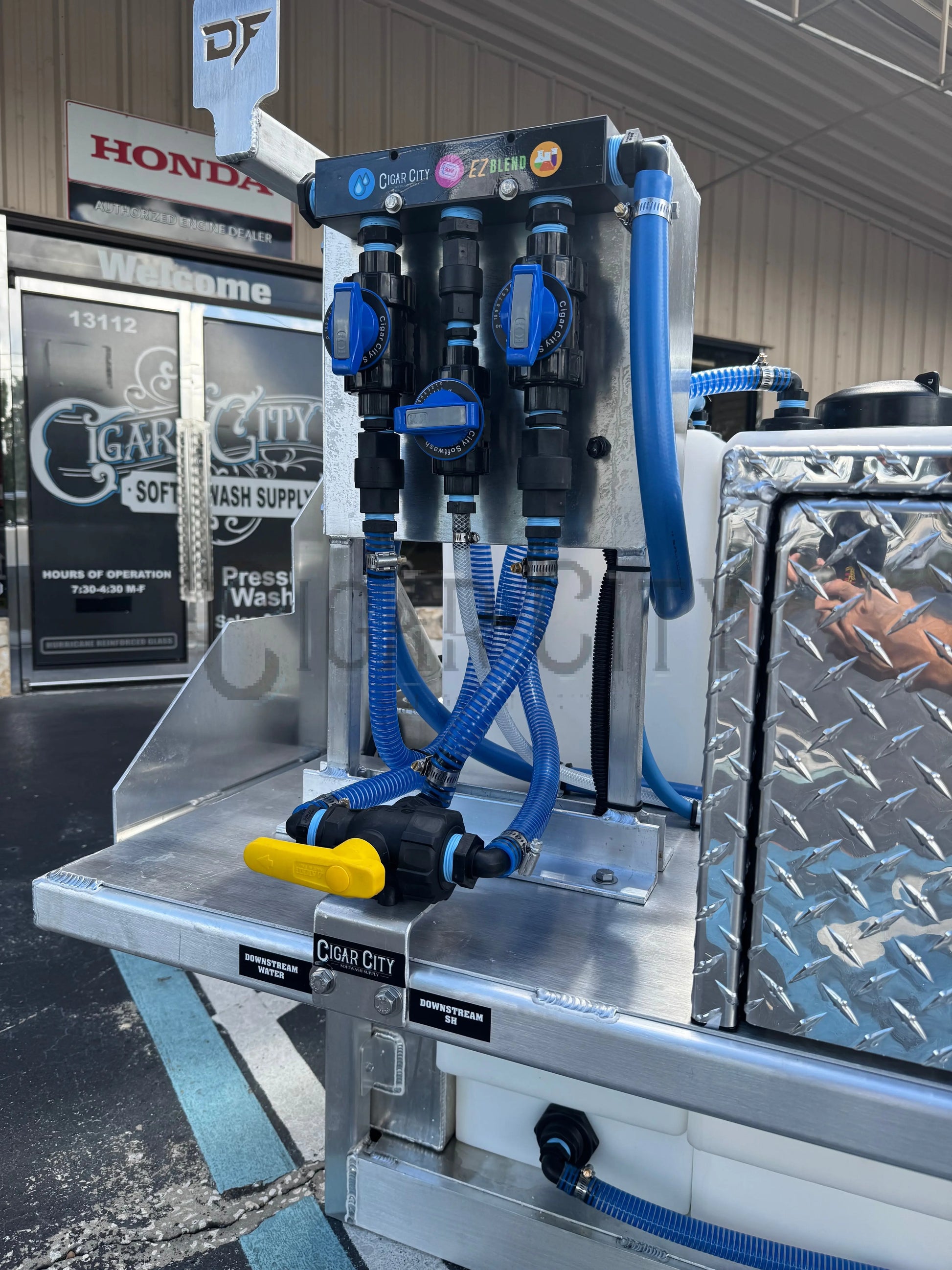 The Stallion 5.5' Pressure & Soft Washing Truck Bed Skid Cigarcity Softwash