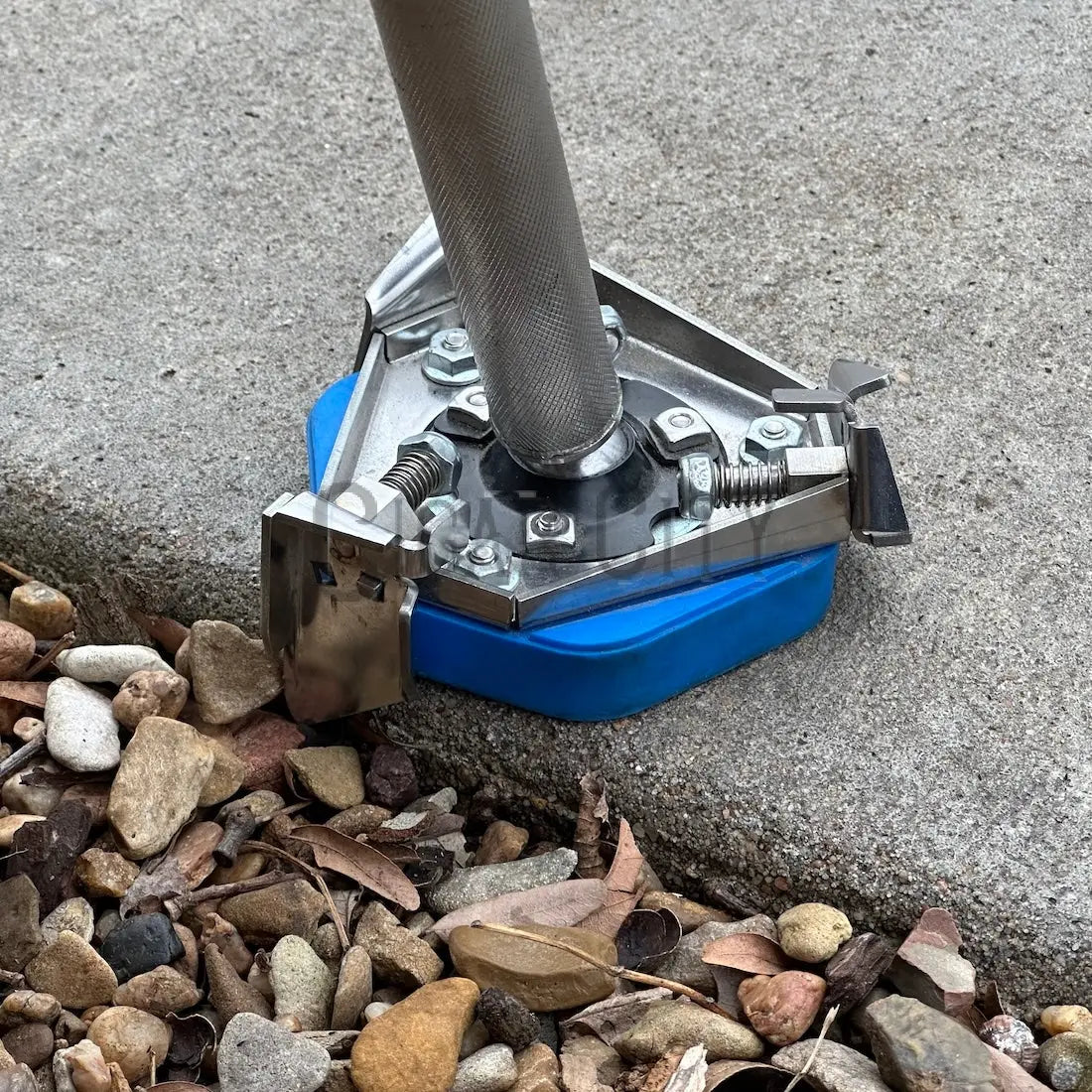 Tread Savage Fang Foot WindowCleaner.com