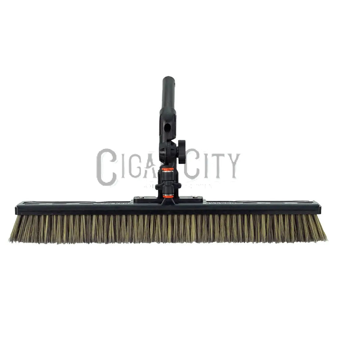 Tucker Alpha Honey Badger Solar Brush - 18 Inch WindowCleaner.com