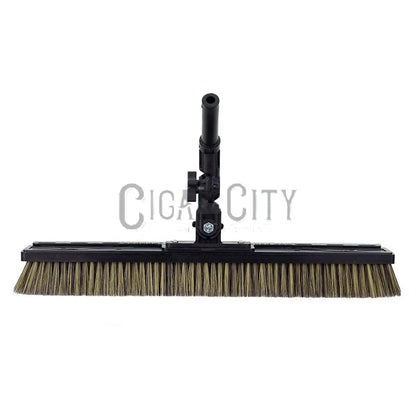 Tucker Alpha Honey Badger Solar Brush - 18 Inch WindowCleaner.com