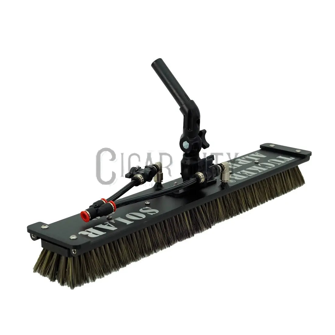 Tucker Alpha Honey Badger Solar Brush - 20 Inch WindowCleaner.com