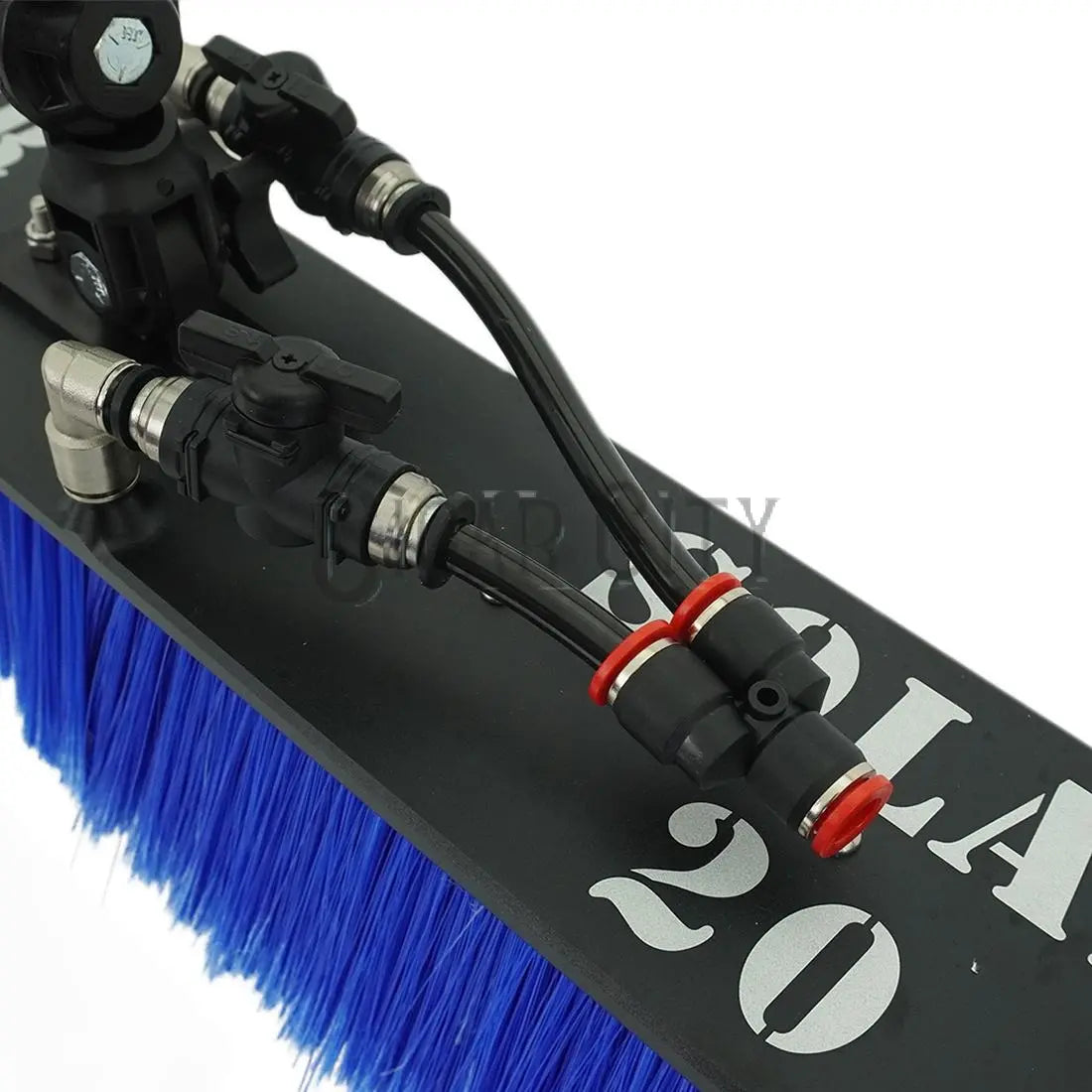 Tucker Alpha Solar Brush - 20 Inch WindowCleaner.com