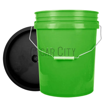 World Enterprises Round Bucket Set WindowCleaner.com