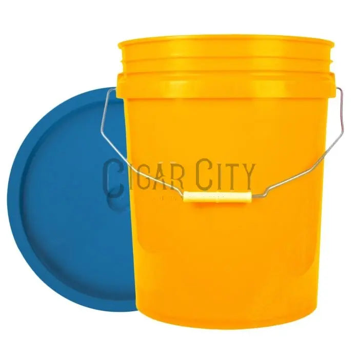 World Enterprises Round Bucket Set WindowCleaner.com