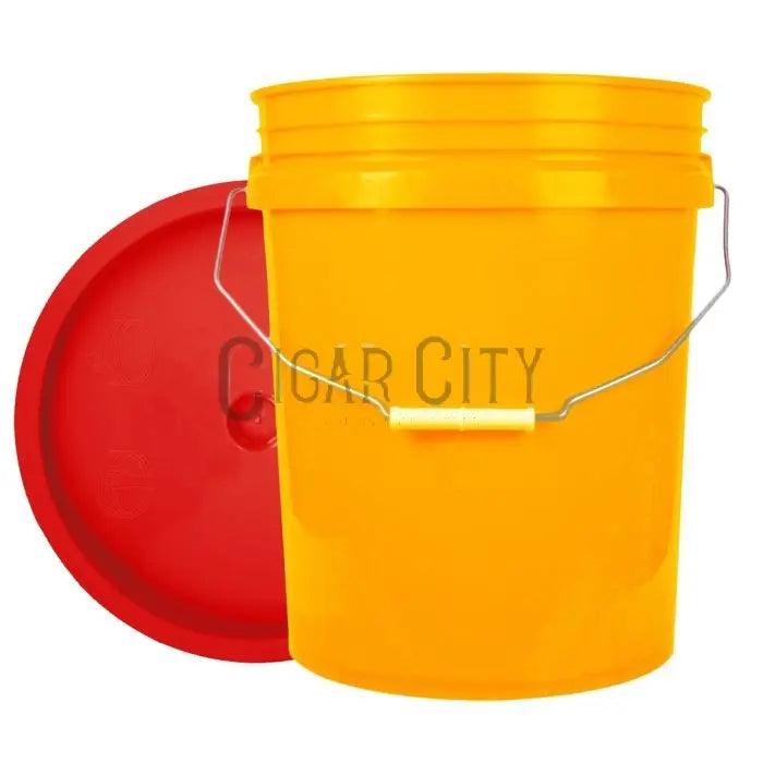 World Enterprises Round Bucket Set WindowCleaner.com