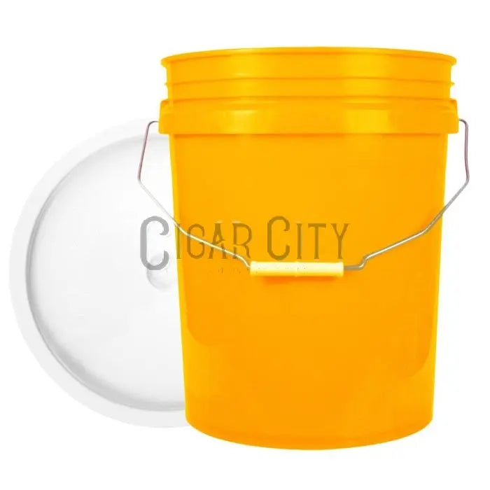 World Enterprises Round Bucket Set WindowCleaner.com