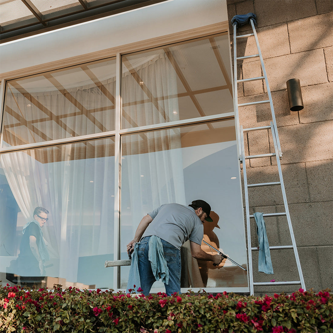 Metallic Ladder Top Vee Groove - 6 Foot WindowCleaner.com