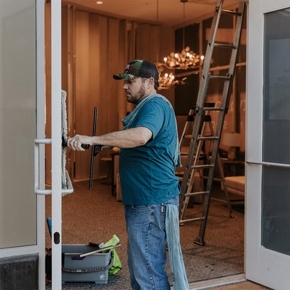 Metallic Ladder Base with Shoes - 6 Foot