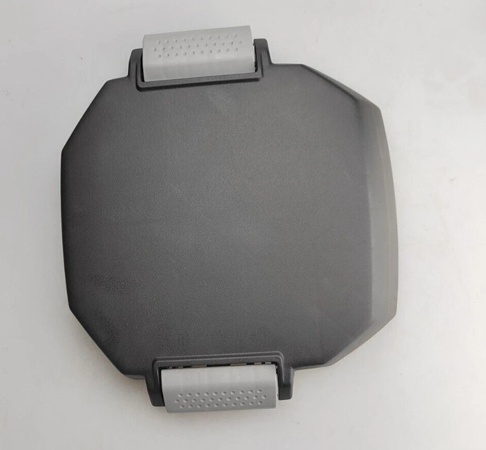 Honda GX690 Air filter lid, Fuel pump cover