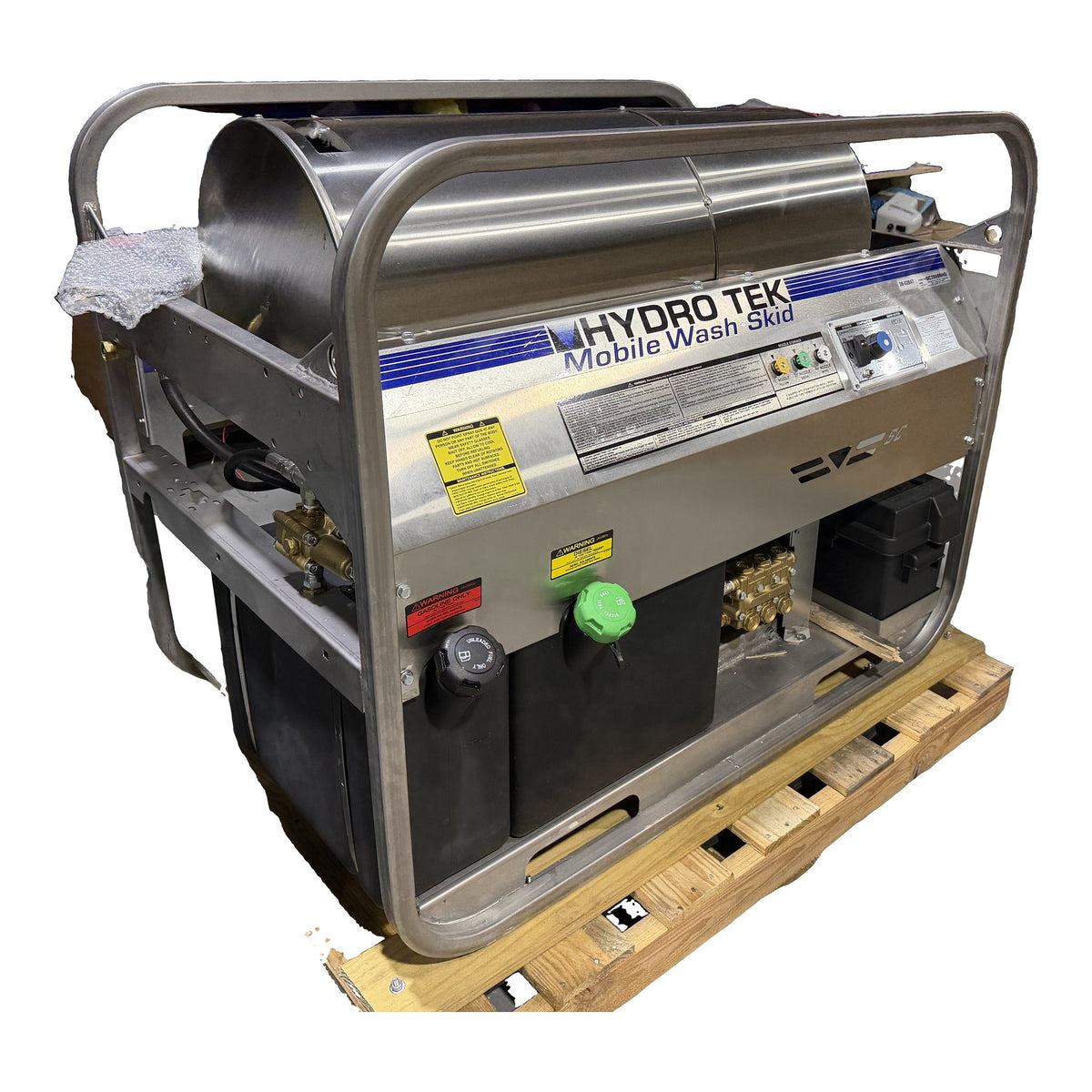 Hydro Tek SC35006HG Mobile Wash Skid hot water pressure washer, front angle