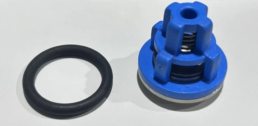 Blue softwash spray tip with black O-ring seal for pressure washing equipment